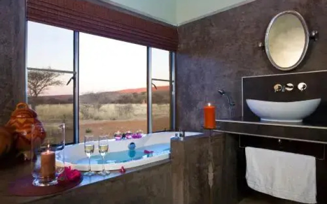 Okonjima Luxury Bush Camp
