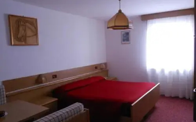 Rifugio Capanna Passo Valles