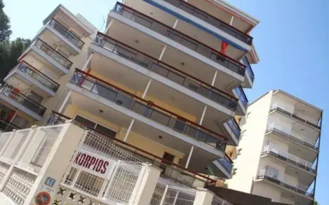 Click&Booking Apartamentos Skorpios
