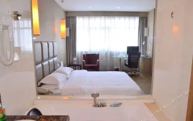 Inzone Garland Hotel