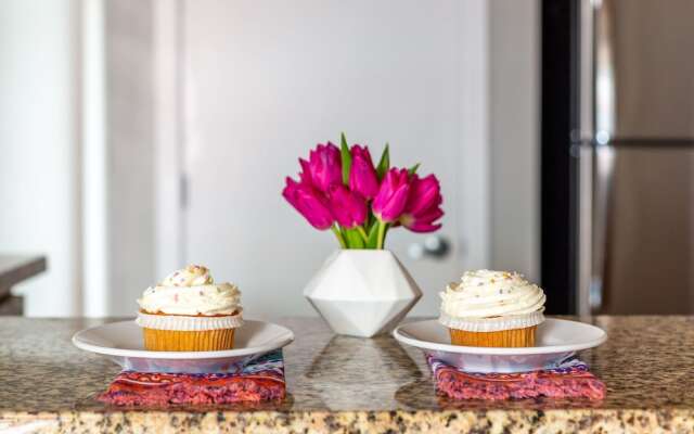 Stay Alfred at Dwell ATL