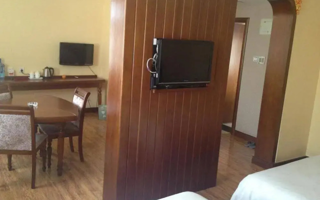 Izunco Inn Qingdao TV Mansion