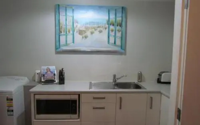 Highview Drive Apartment