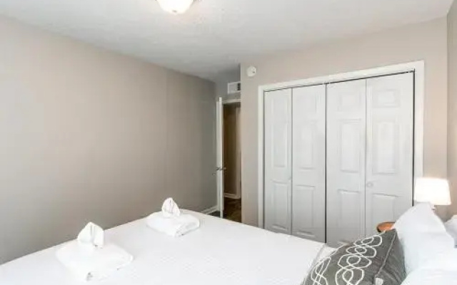 Riverside West Nashville Condo by RedAwning