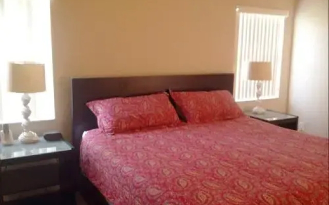 Gone 2 Florida Vacation Homes