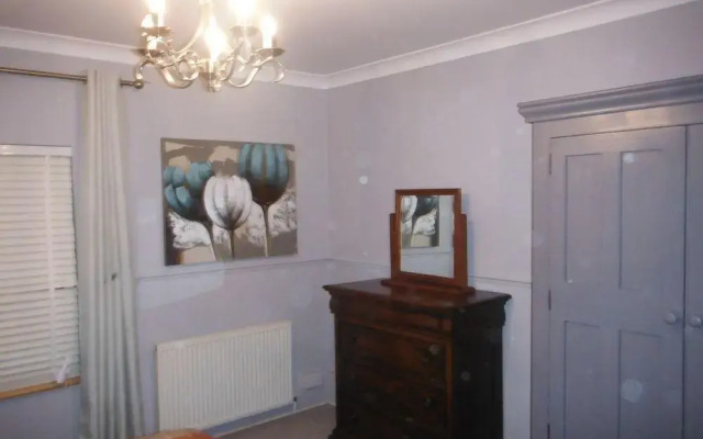Select Serviced Accommodation - Canal Walk