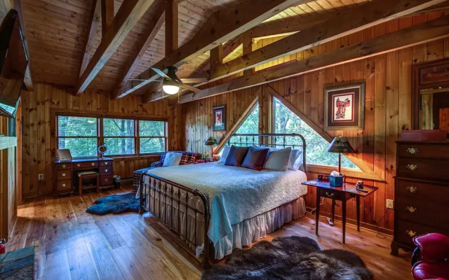 Rustler's Ridge - 3 Br Cabin