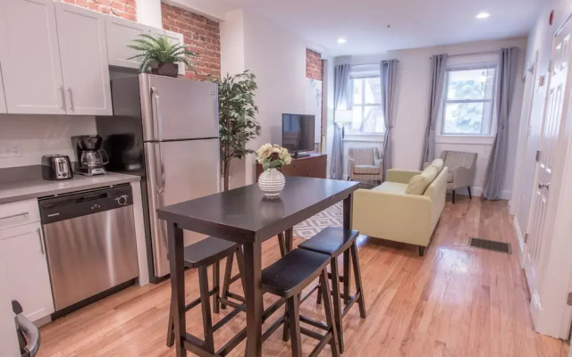 Bright Allston Suites by Sonder