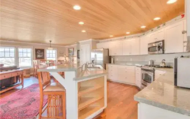Pelican Reach - 5 Br home by RedAwning