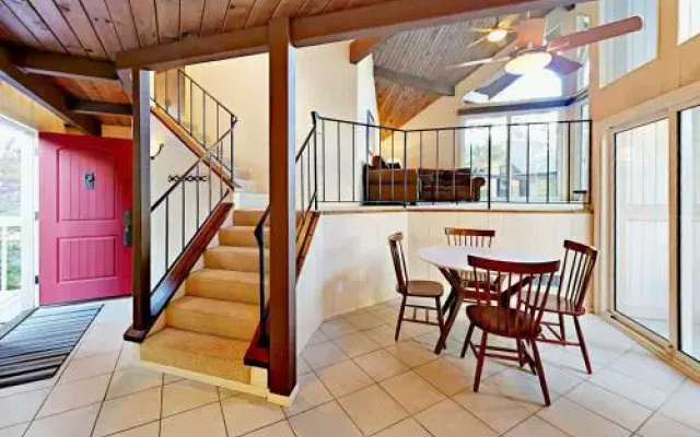 27509 West Shore Road Home