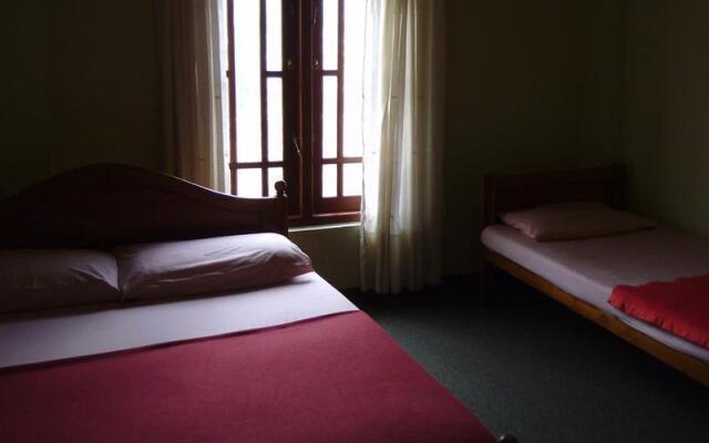 Cedaar Wood Hill Hotel