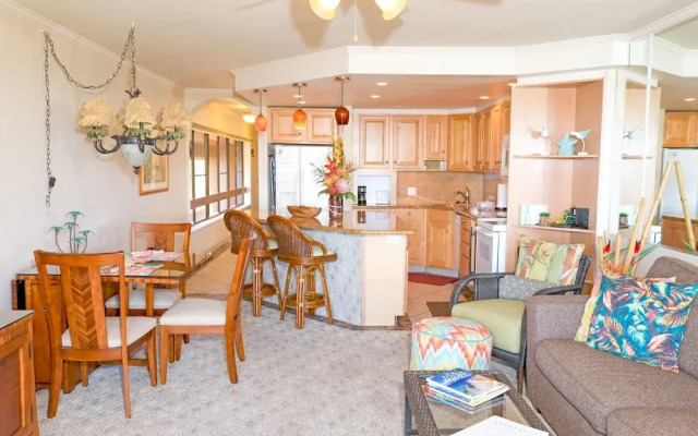 Kahana Villa F-410 by RedAwning