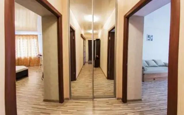 Home Hotel On Lenina 162