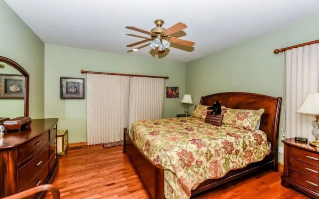 Hidden Gem - 5 Br home by RedAwning