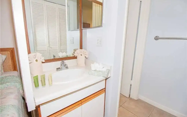 Kahana Sunset C4 - Two Bedroom Condo