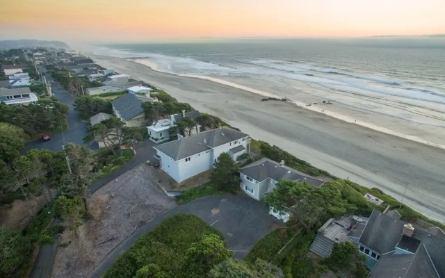 Hidden Inlet 3 Br home by RedAwning