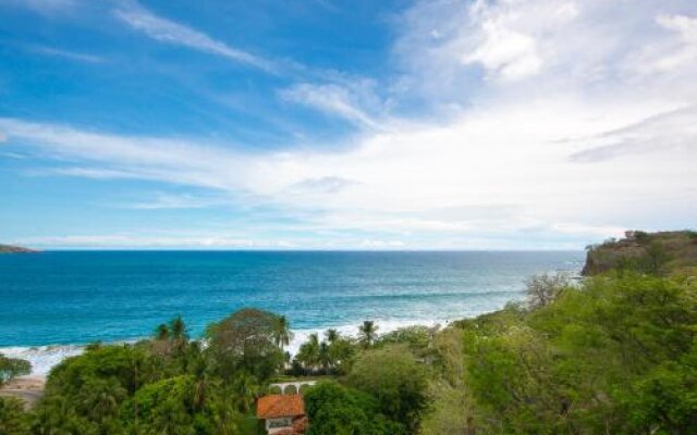 Luxury 3 bedroom condo with ocean view and private balcony