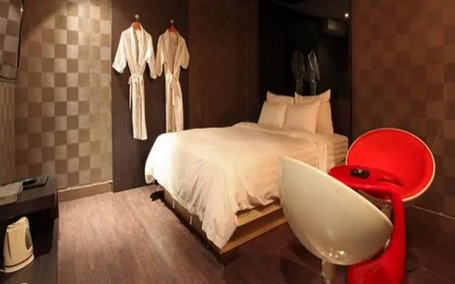 IMT Hotel Guri