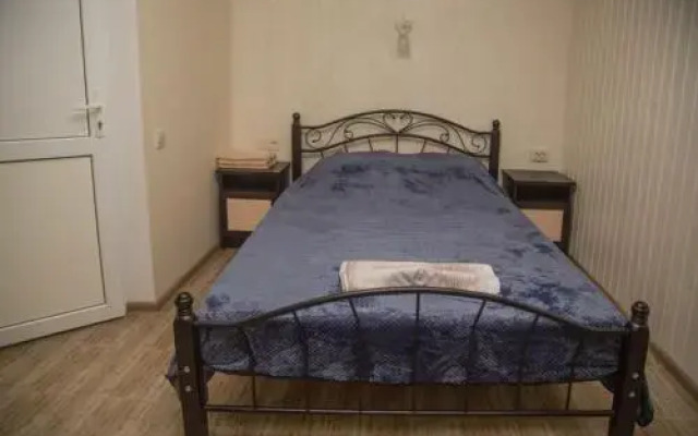 Avrora Guest House