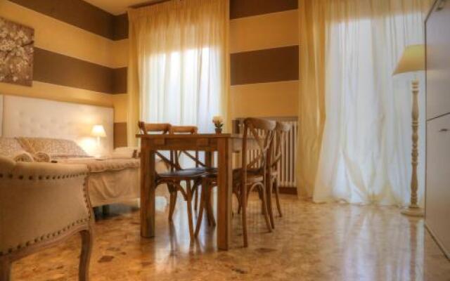 La Casetta di Lina Rooms and Apartments