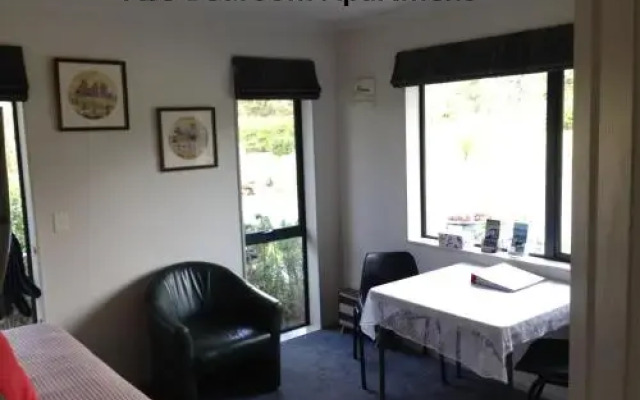 Silverdale Garden Stay