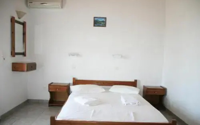 Melina Apartments