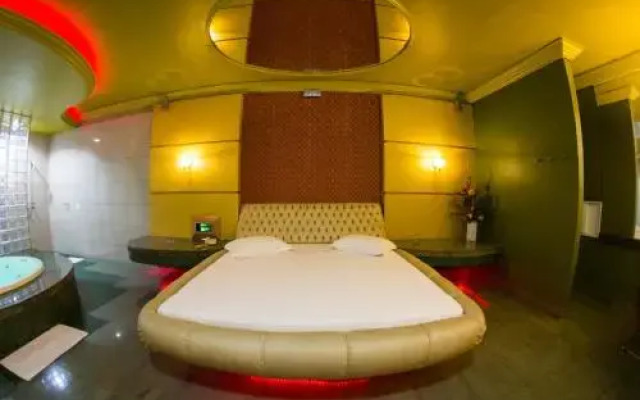 Shanadu Motel