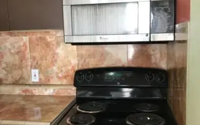 Waikiki Banyan Condo 29th Floor