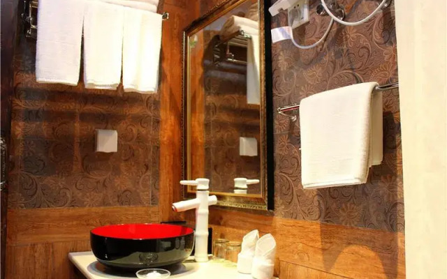 Tulip Inn Jiuzhaigou Shangmo Hotel