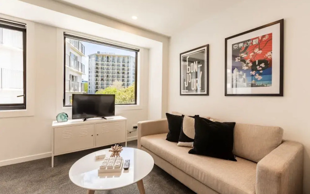 Lovely Apartment Near Myers Park in CBD