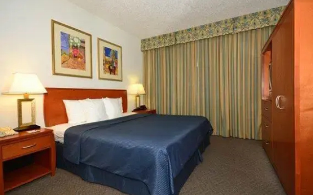 Clarion Suites Yuma