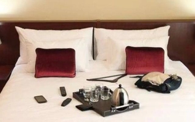1st Class Manor B&B