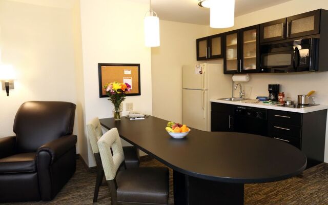 Candlewood Suites East Lansing by IHG