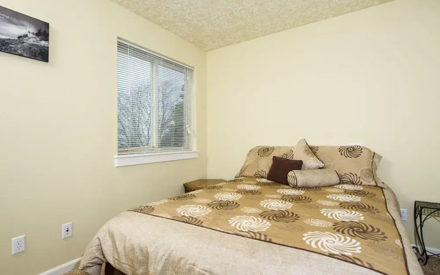 Deer Haven 4 Br cottage by RedAwning