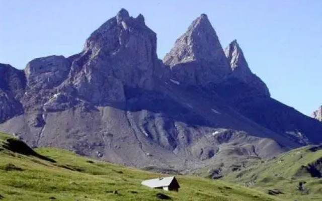 Residence Vostok Zodiaque