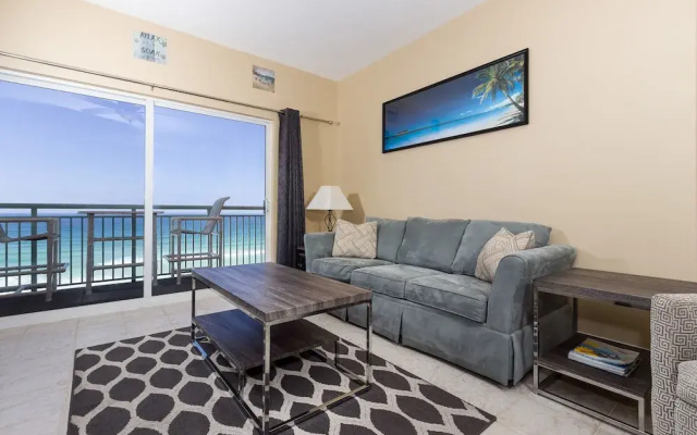 Pelican Isle 609 by RedAwning