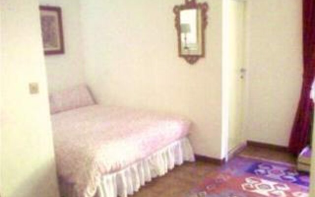 Romantica Inn