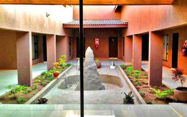 Senthaga Guest Lodge