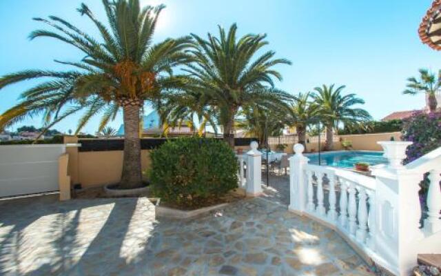 Abahana Villas Maxi