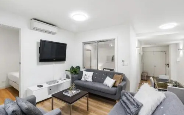 Roomerang at The Mark 1