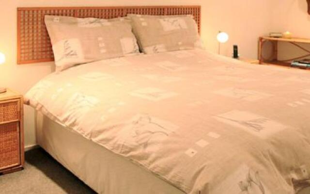Artizana Suite
