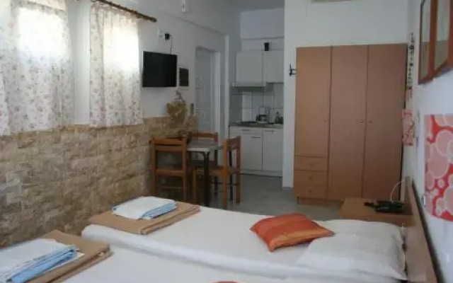 Minoica Beach Apartments