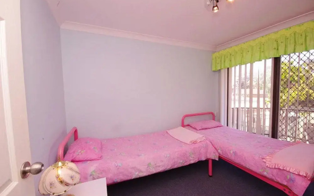 Pelican Place