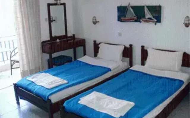 Helios Hotel