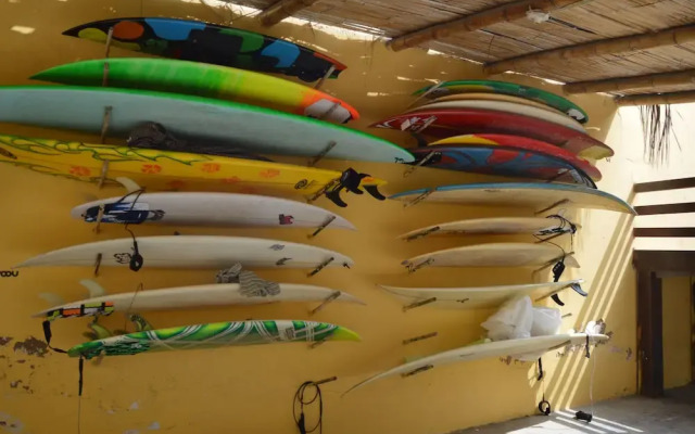 Luisfer Surf Camp