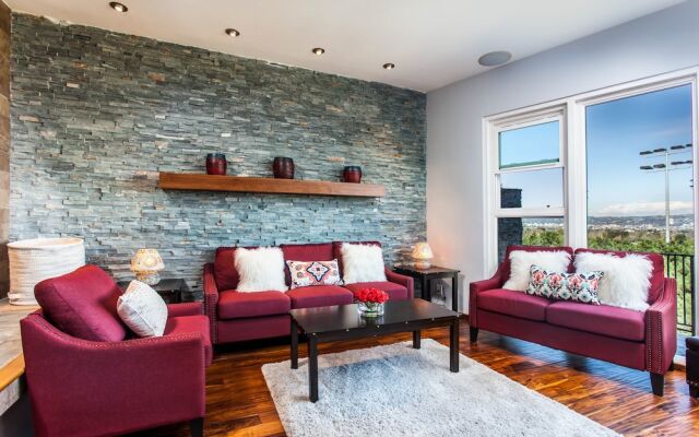 LA Hillside Retreat