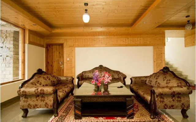 The Grand Welcome Manali