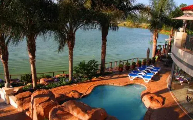 The Blue Crane Villa