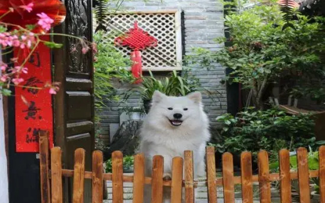 Zhaomuju Scenic Inn