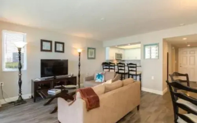 Luxury Gulf-Front Condo Located in Distinguished Area with Pool and Hot Tub by RedAwning